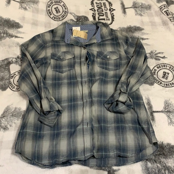 Blue Lightweight Women’s Plaid Shirt - Picture 2 of 6